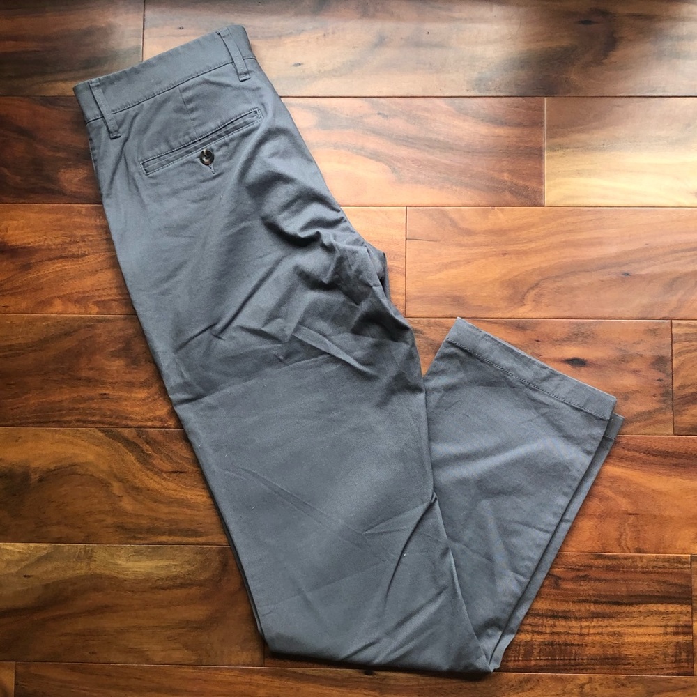 Men’s chino slacks